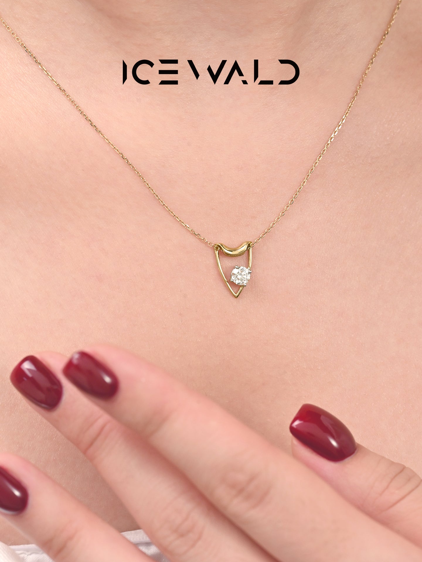 ICEWALD Conquest, Metamorphosis, Heart shield, Devotion 18k gold diamond necklace