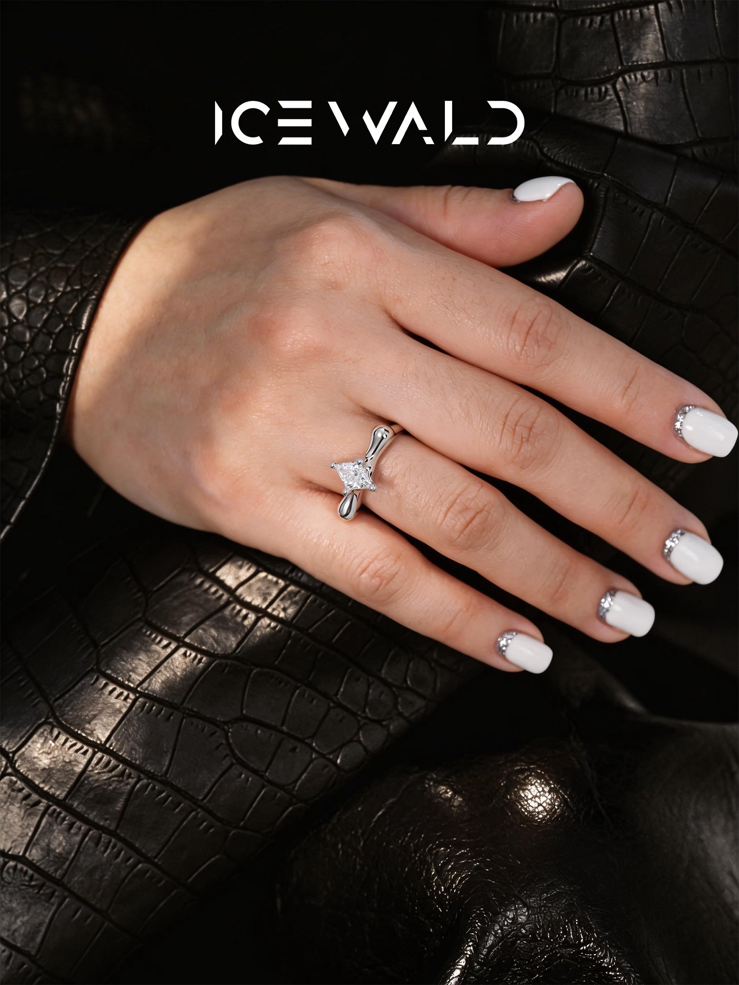ICEWALD Undefined·Rain ICEWALD-CUT Rhombus 1ct 18K White Gold Ring