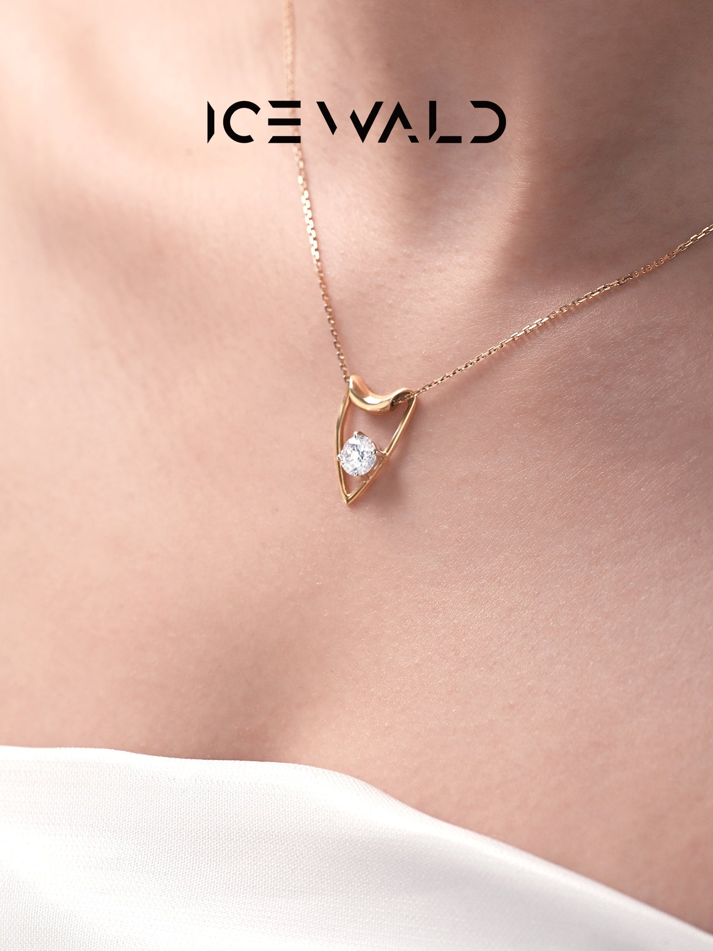 ICEWALD Conquest, Metamorphosis, Heart shield, Devotion 18k gold diamond necklace