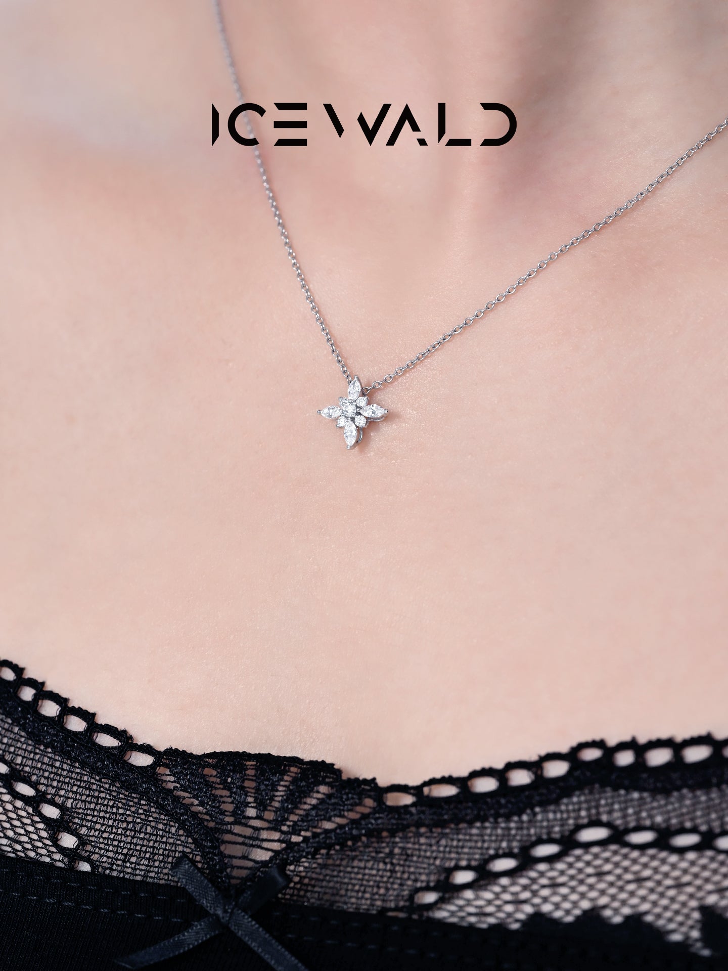 ICEWALD Flowering Starlight Diamond Necklace