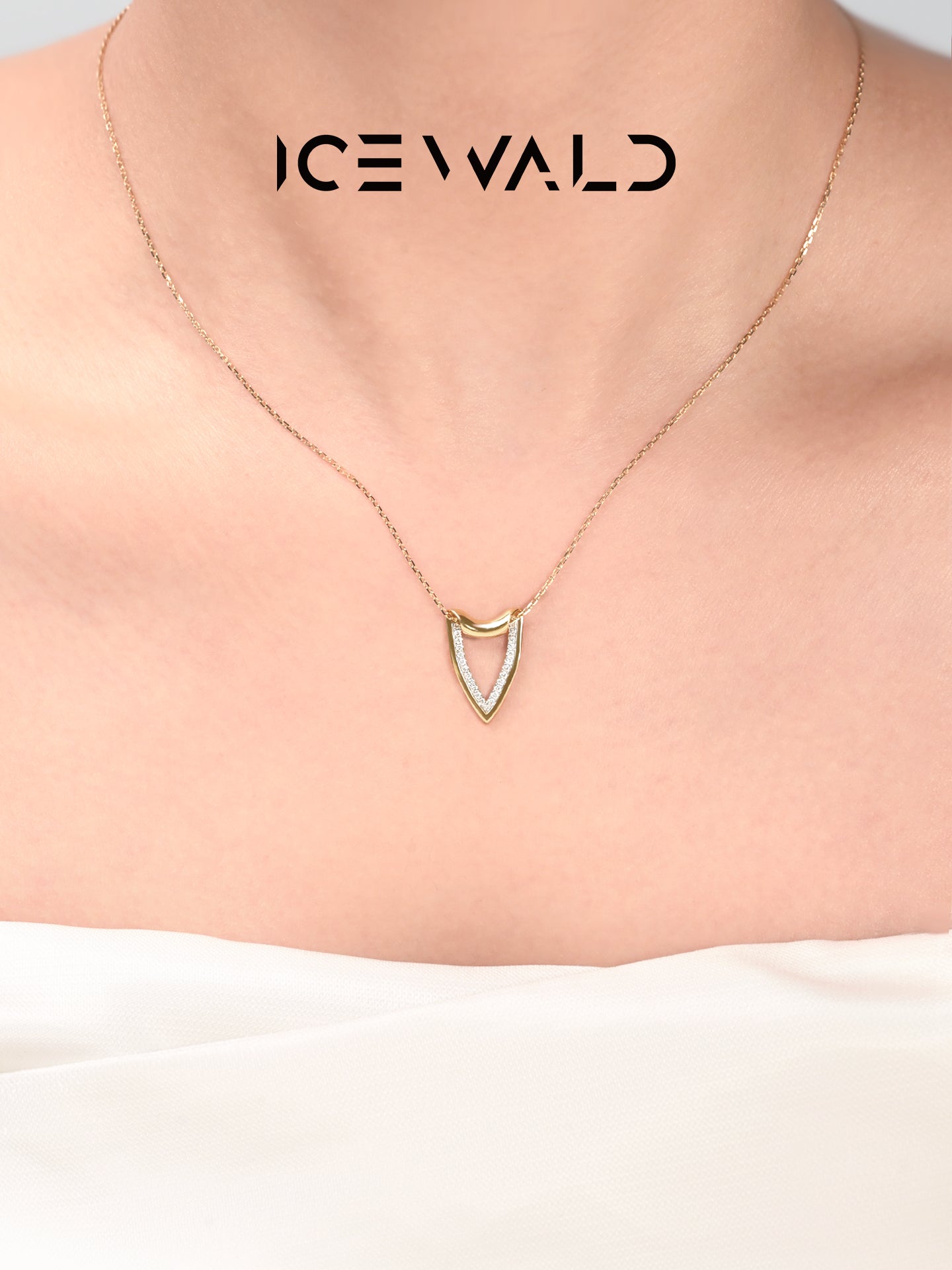 ICEWALD Conquest, Metamorphosis, Heart shield, Devotion 18k gold diamond necklace