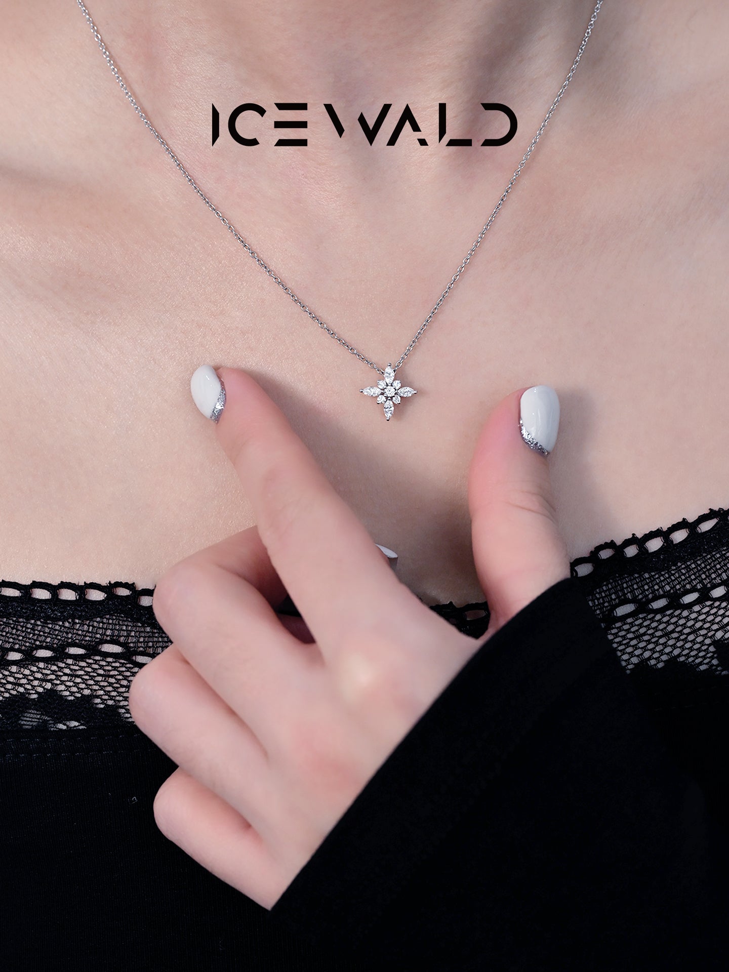 ICEWALD Flowering Starlight Diamond Necklace